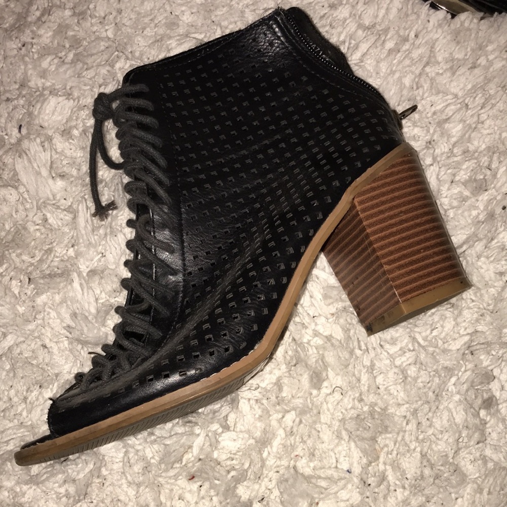 Black booties - Picture 8 of 9